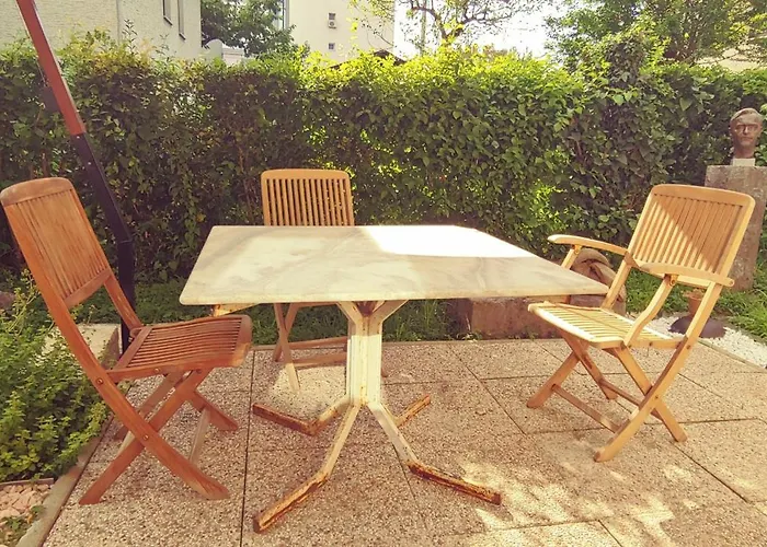 Semesterbostad Dom Atelje